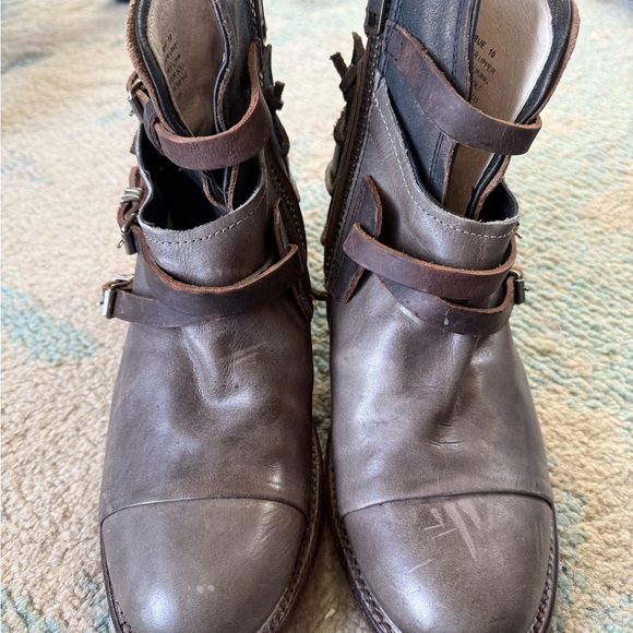 Freebird Crue - Distressed Grey/Multi Ankle Booties - Never worn sz10 - Picture 9 of 11